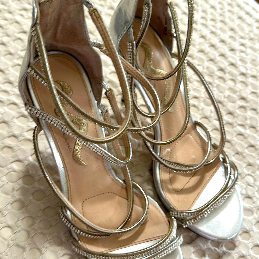 Pretty heels
